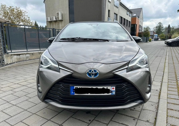 Toyota Yaris cena 55900 przebieg: 185000, rok produkcji 2019 z Biała małe 37